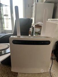 Router 4G LTE Huawei B593s-22  PORTA rj11 TELEFONO