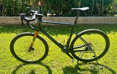 Bici gravel carbonio