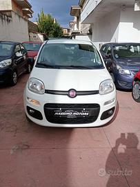 Fiat Panda 1.2 Lounge uconnect,pari al nuovo.