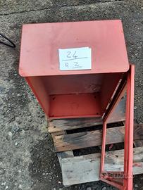 CASSETTA IN METALLO VERNICIATO