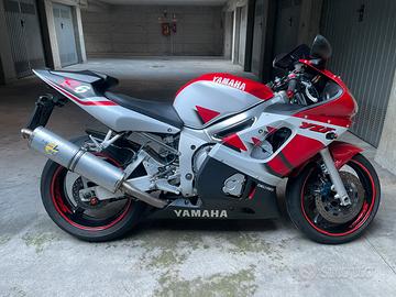 Yamaha r6