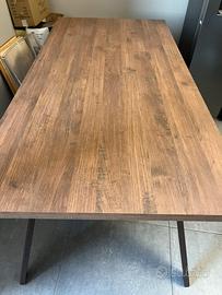 Tavolo da pranzo - effetto legno