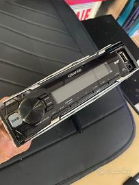 Auto-radio kenwood ingresso usb mai usata .