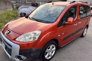 Furgone/auto peugeot partner GPL