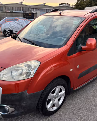 Furgone/auto peugeot partner GPL
