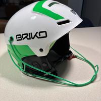 Casco con mentoniera