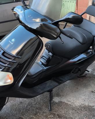 piaggio hexagon lx4 125