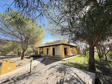 Villa Singola Immersa nel Verde a Cala Zavorra