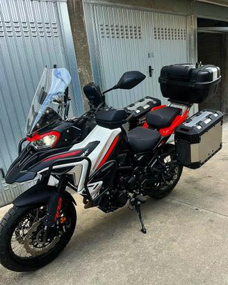 Benelli trk 702 X