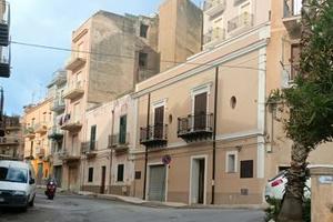 Intero fabbricato a più piani