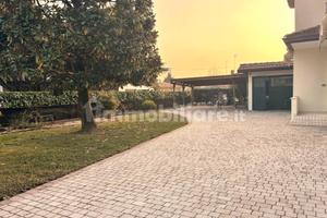 Appartamento/ bifamiliare/ casa