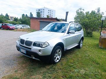 BMW X3 2500 GPL . FULL