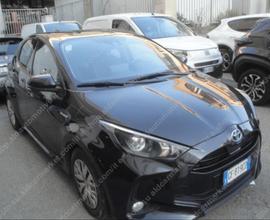 Toyota Yaris 1.5 hybrid Business