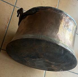Pentole Antiche in Rame