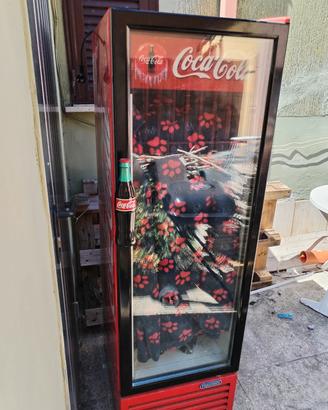 Friigorifero coca cola