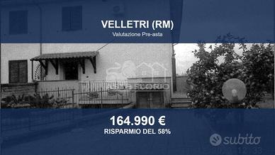 Immobile in asta di 311 m² con più di 5 locali a V