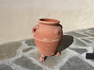 Vaso in terracotta fatto a mano + 3 piedi