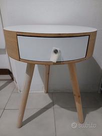 Comodino o tavolino