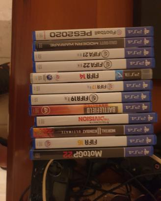 PS4 consolle + giochi