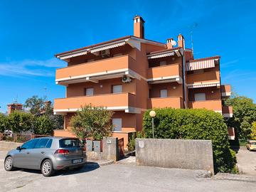 AURISINA-Appartamento con box