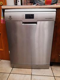 Lavastoviglie Electrolux Reallife XXL/Timemanager