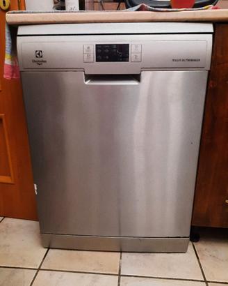 Lavastoviglie Electrolux Reallife XXL/Timemanager