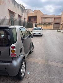 Smart benzina motore appena sostituito.
