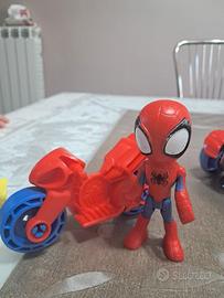 Squadra marvel, spiderman, spinn, hulk