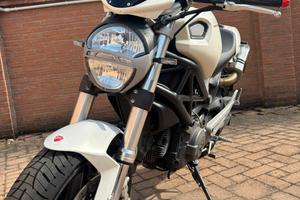 ducati 696