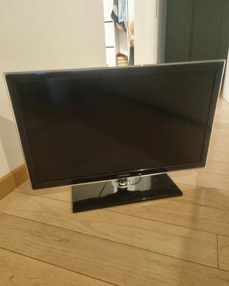 TV Samsung LCD HD 32 pollici UE32D4000