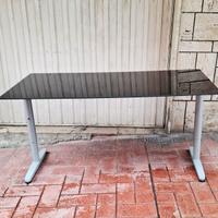 SCRIVANIA PROFESSIONALE IN VETRO. FUORIGROTTA.