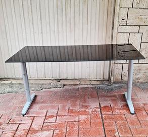 SCRIVANIA PROFESSIONALE IN VETRO. FUORIGROTTA.