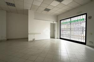 NEGOZIO A NOVI LIGURE