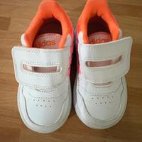 Scarpe adidas 22