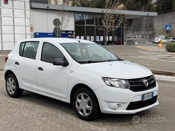 Dacia Sandero 1.2 GPL 75CV euro6 - 2013