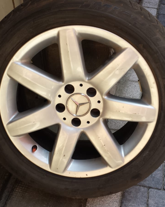 Cerchi in lega Mercedes-Benz