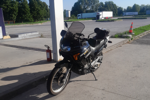 Moto honda transalp 650 del 2003 con 43000 km