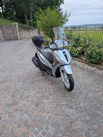 piaggio medley 125
