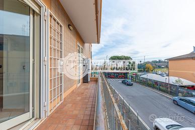 APPARTAMENTO TRILOCALE VIA DI BRAVETTA