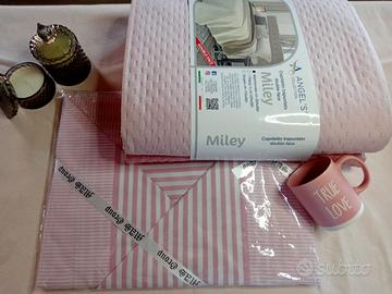 Set Letto Matrimoniale Lenzuola + copriletto Rosa