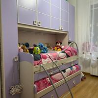 Cameretta bambine con 3 letti e armadio a ponte