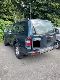 MITSUBISHI Pajero (2000-2007) - 2001