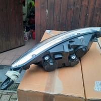 Faro proiettore sx Ford B Max