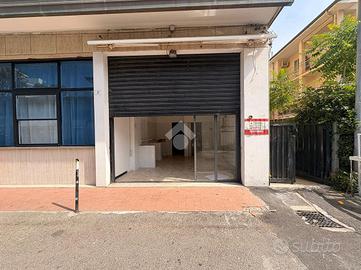 NEGOZIO A RIMINI