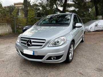 MERCEDES CLASSE B 180 2.0 Premium - 2010