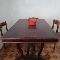  Tavolo in legno massello 