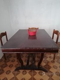  Tavolo in legno massello 