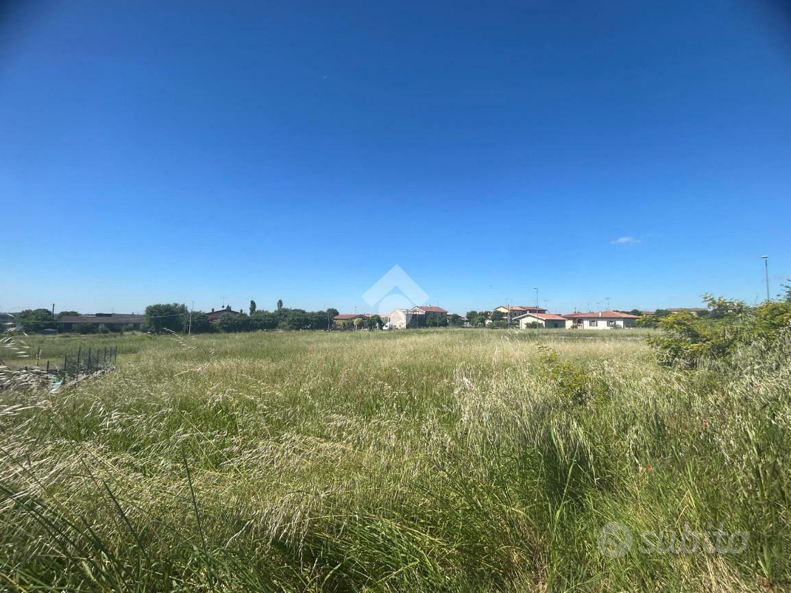 TER. RESIDENZIALE A CAVRIANA - Vista 2