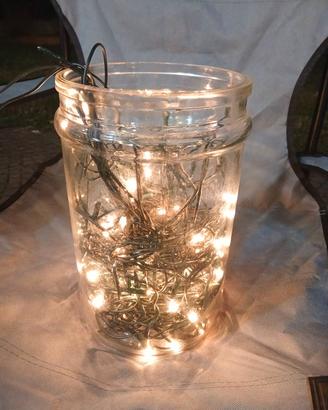 vaso di vetro con luci