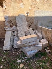 antico portale siciliano pietra bianca di Comiso